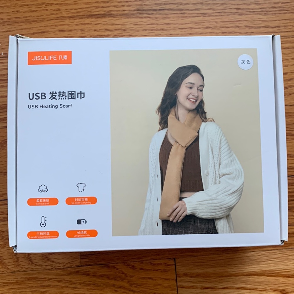 NIB USB Heated Scarf